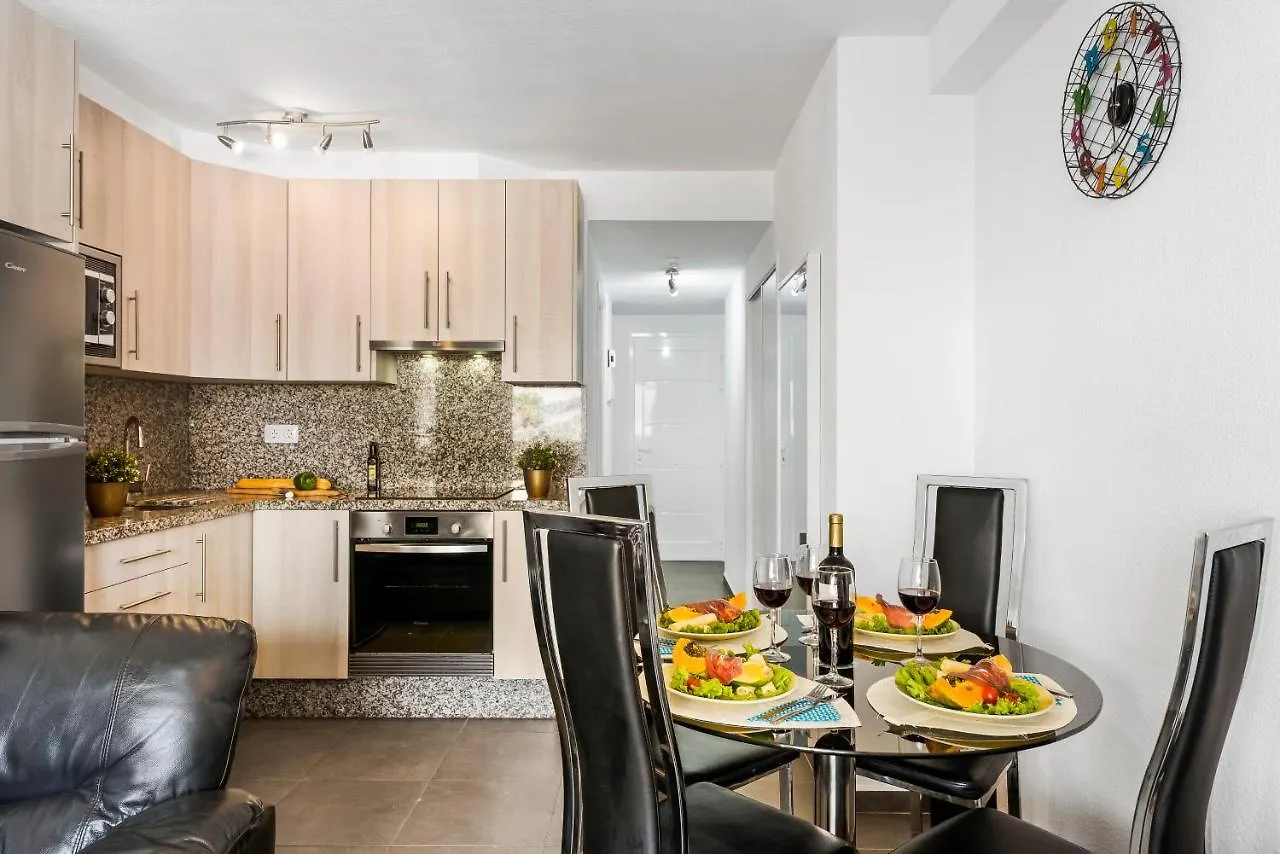 Panoramic 2 Bed Penthouse Apartment Los Cristianos  0*, Los Cristianos (Tenerife)
